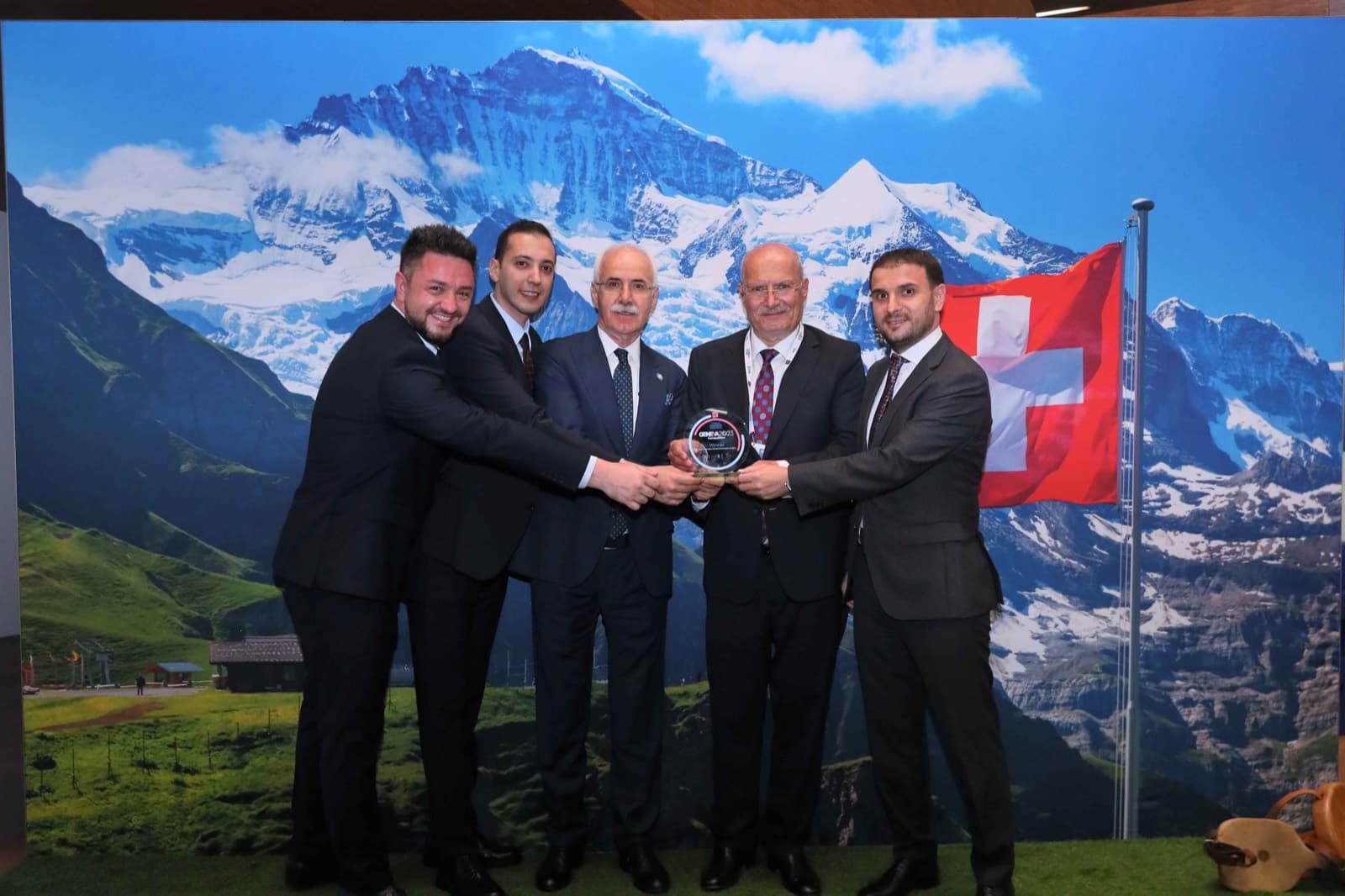 ATONET’in Cenevre’deki dünya birinciliği kutlaması