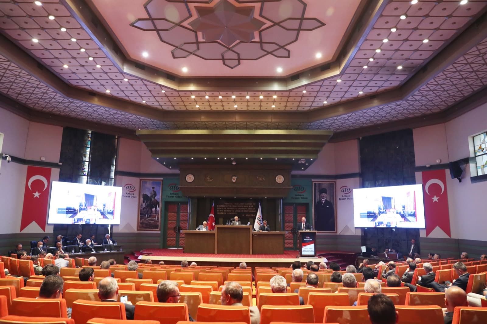 ATO Meclis Salonu’nda 2022 toplantısı